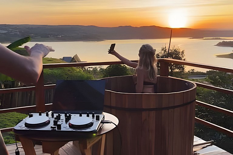 Chalé Recanto — cabana A-frame próxima ao lago com ofurô e c