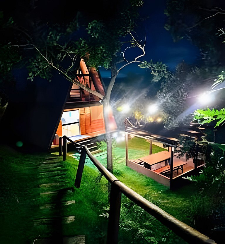 Chalé Recanto — cabana A-frame próxima ao lago com ofurô e c