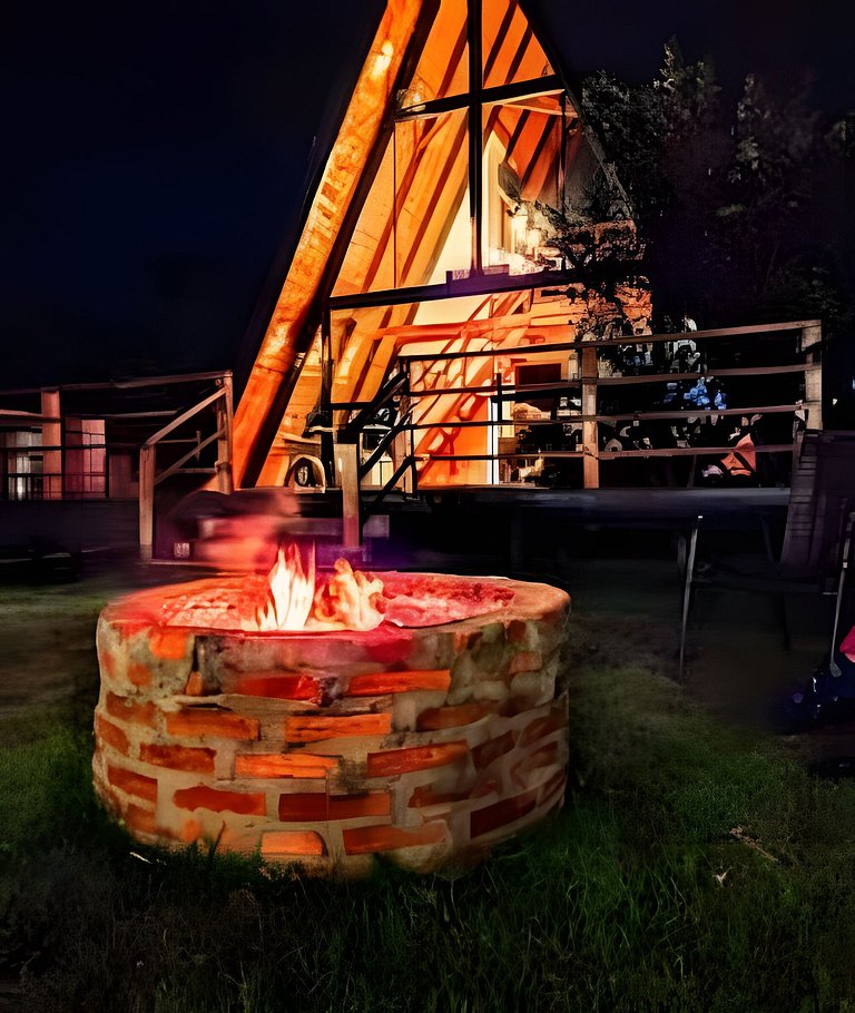 Chalé Recanto — cabana A-frame próxima ao lago com ofurô e c