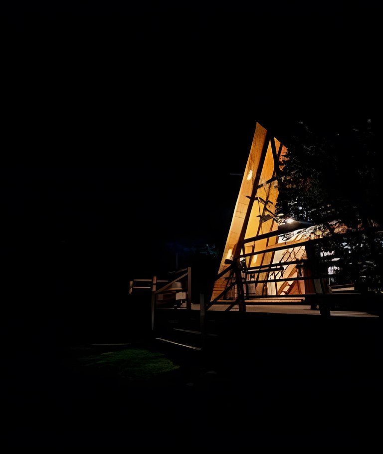 Chalé Recanto — cabana A-frame próxima ao lago com ofurô e c